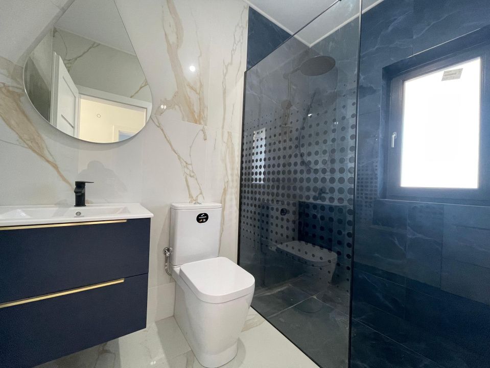 Duplex despartit prin camera tehnica  finisaje premium Mosnita – fotografia 7 din 19