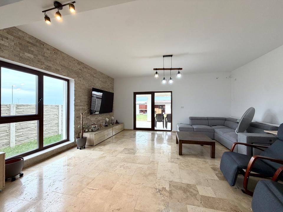 COMISION 0% - Duplex 4 camere, 135 mp utili, 330 mp teren - Timisoara – fotografia 4 din 13