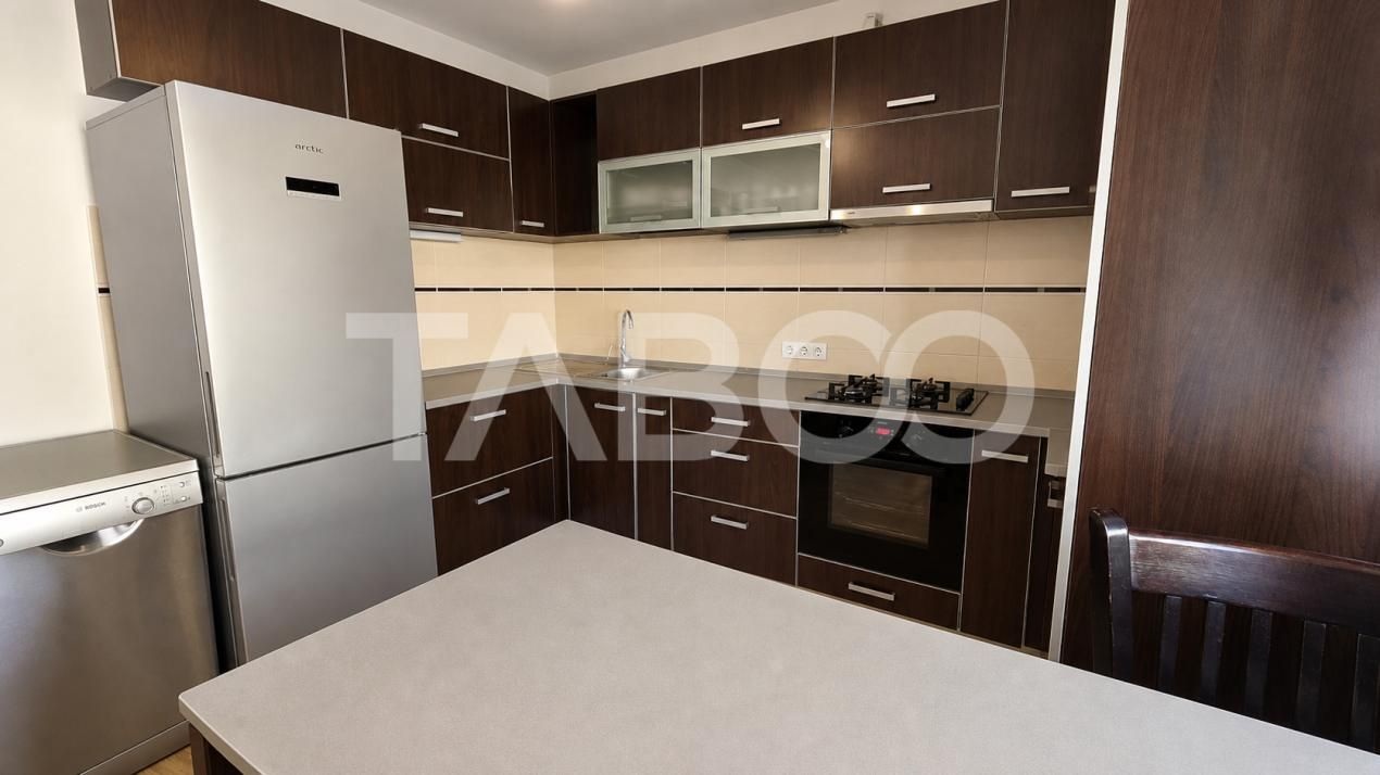 Apartament de vanzare 4 camere 2 bai garaj si curte in Turnisor – fotografia 5 din 18