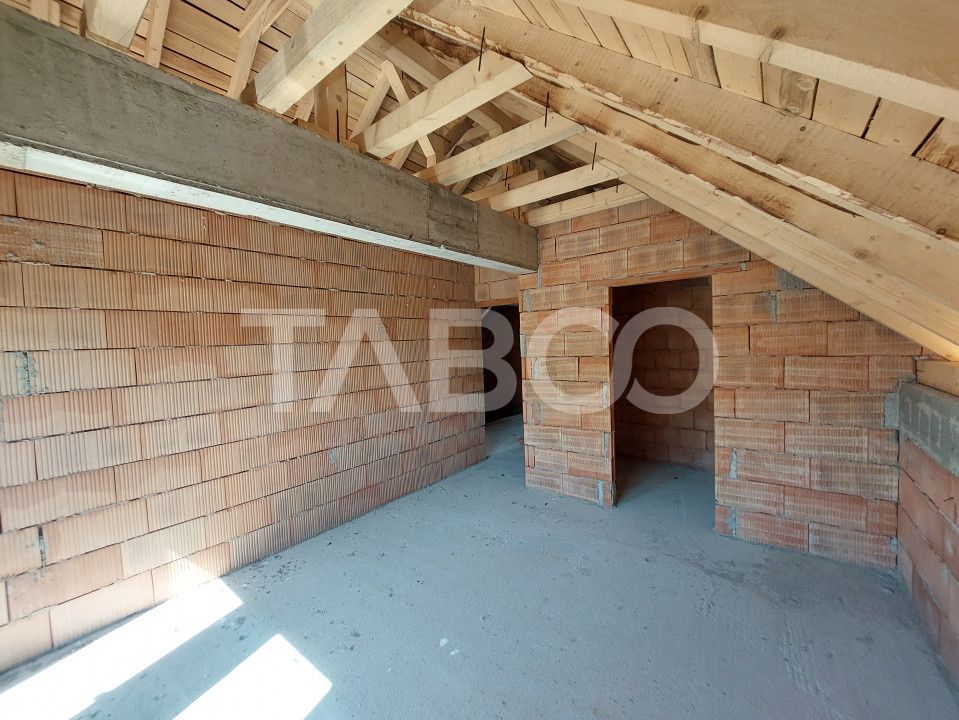 Casa de vanzare 147 mpu si 5 camere teren de 434 mp Cristian Sibiu – fotografia 8 din 9
