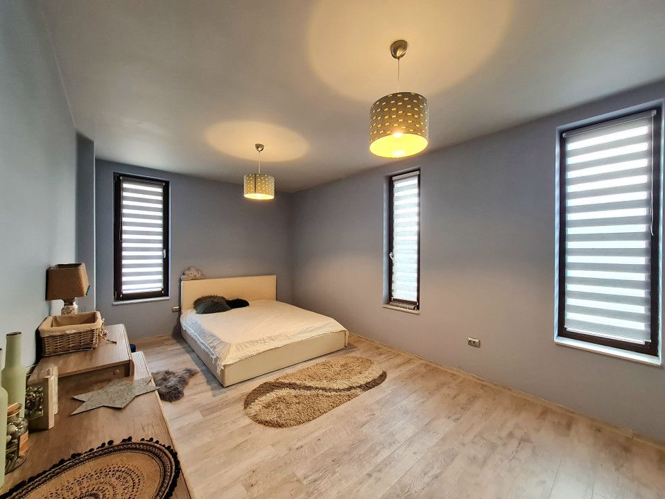 Apartament superb cu 3 camere de inchiriat, terasa si curte, parcare – fotografia 12 din 16