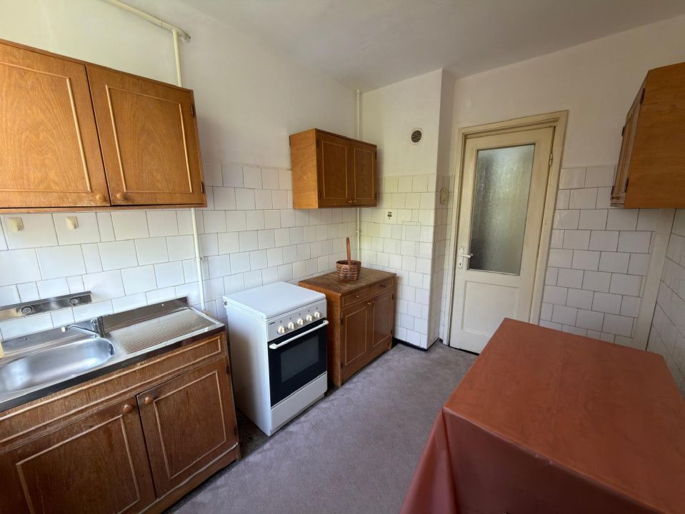 Apartament 2 camere, semidecomandat, cartier George Enescu, zona Scoala nr. 12 – fotografia 6 din 9