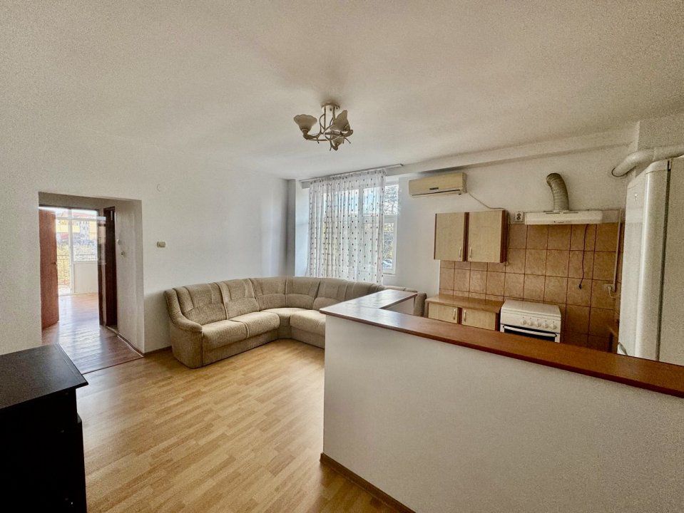 Apartament 2 camere, zona Teilor, Pitesti – fotografia 1 din 8