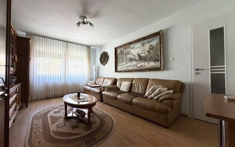 Apartament 3 camere, 68 mp utili, etaj 2, garaj, 2 boxe - Plavat II