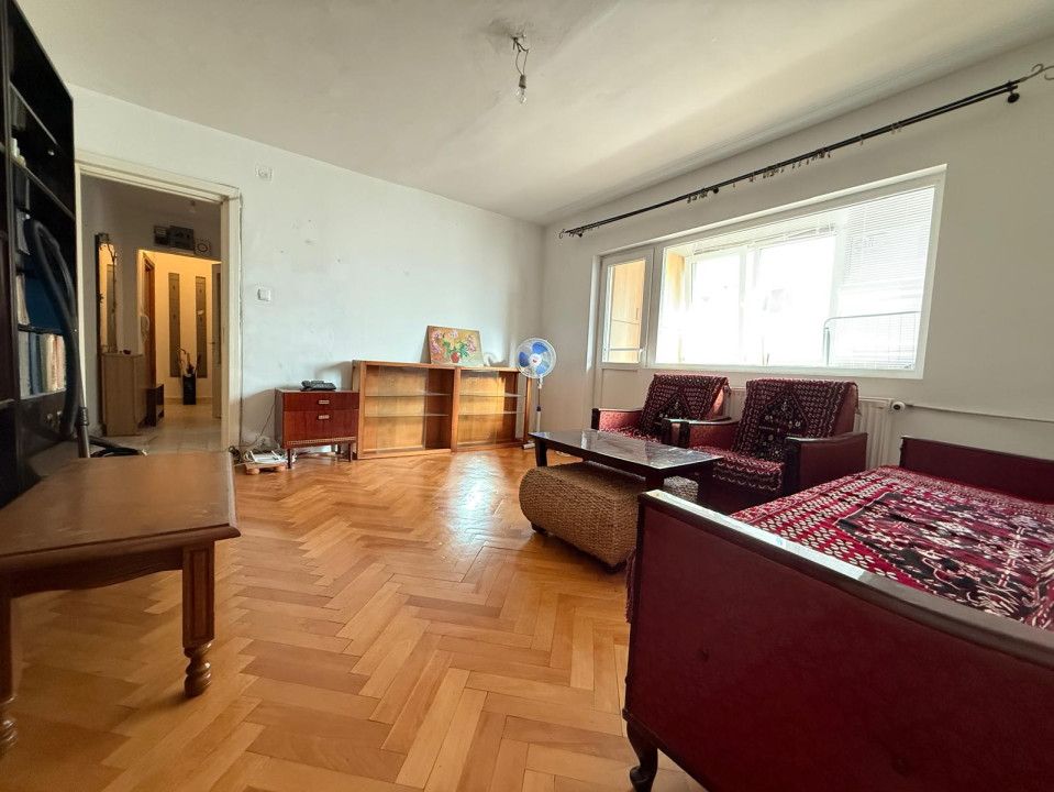 Apartament 3 camere, 66 mp, etaj 2 - zona Girocului – fotografia 1 din 6