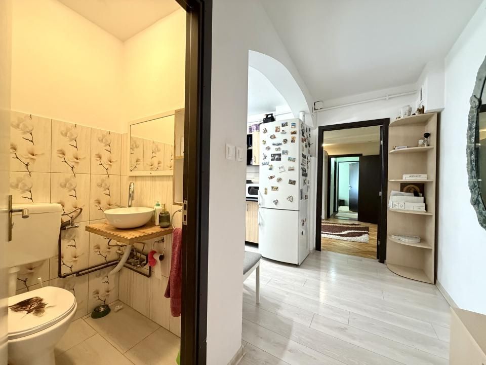 Apartament spatios, 3 camere, 64 mp utili, etaj 2 - Zona Lipovei – fotografia 9 din 11
