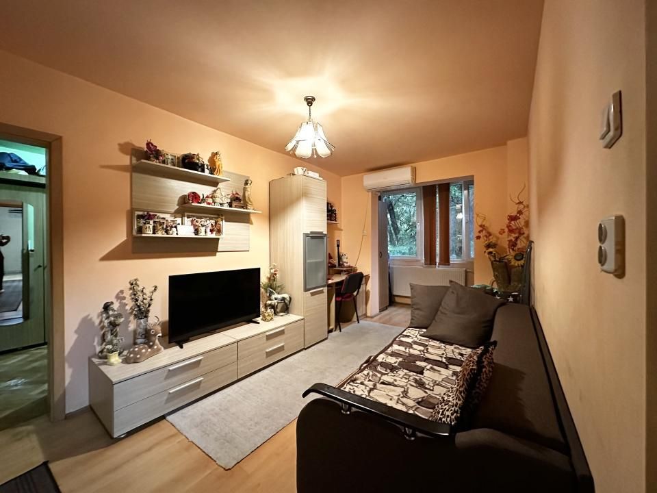 Apartament 3 camere, etaj 3, 50 mp - zona Calea Sagului – fotografia 1 din 11