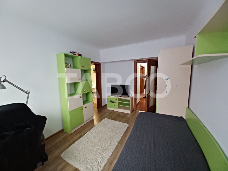 Apartament spatios cu 3 camere si 2 bai plus balcon in zona Central – fotografia 7 din 11