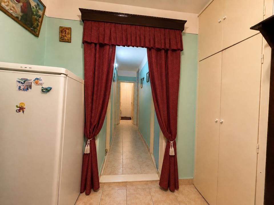 Un apartament care asteapta sa fie redesenat, C-tin Titel Petrescu, 7 – fotografia 15 din 22