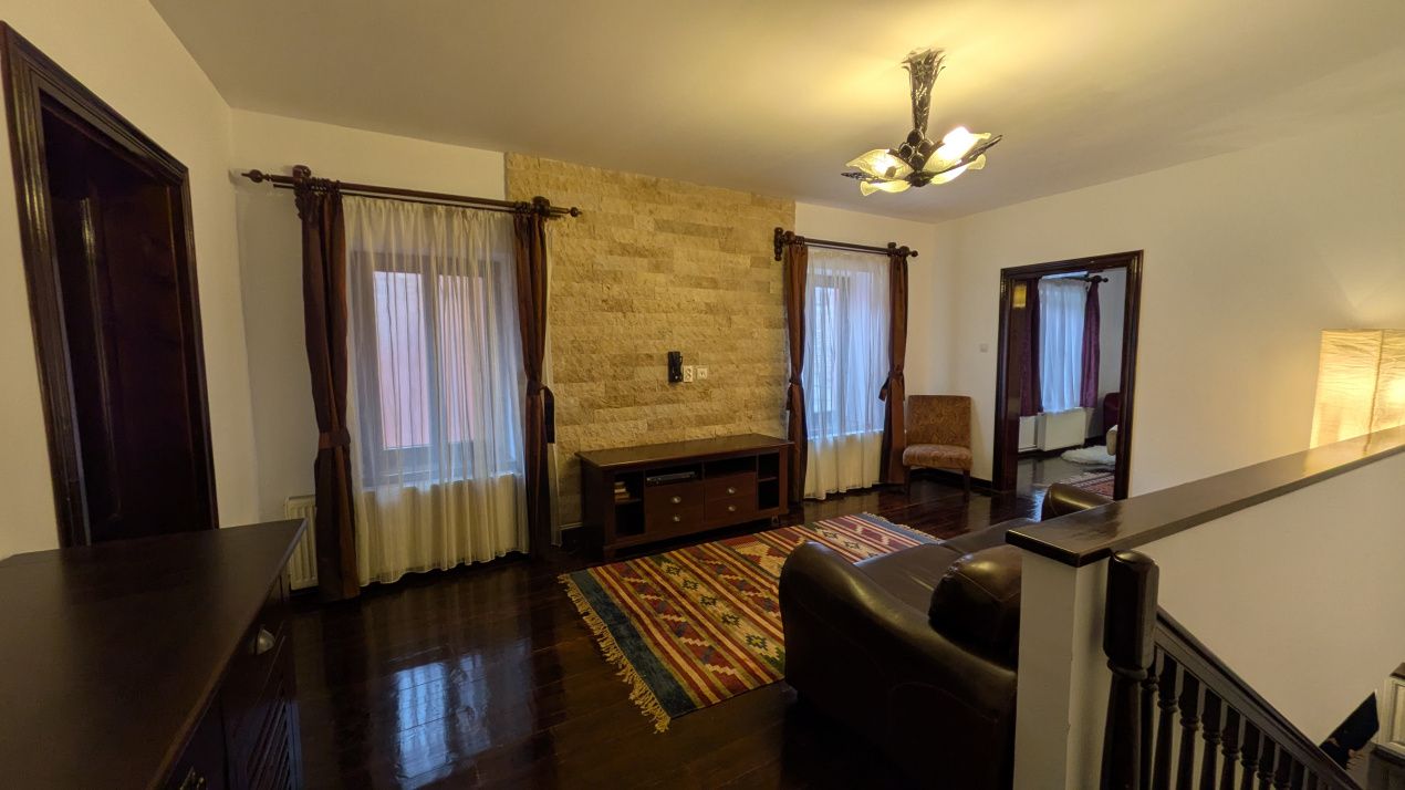 CENTRUL ISTORIC, APARTAMENT LA CASĂ, 88,98 MP, 3 CAMERE PE DOUĂ NIVELURI – fotografia 11 din 56