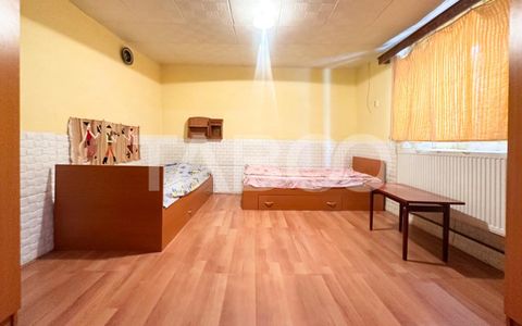 Casa individuala de vanzare  posibilitate mansardare