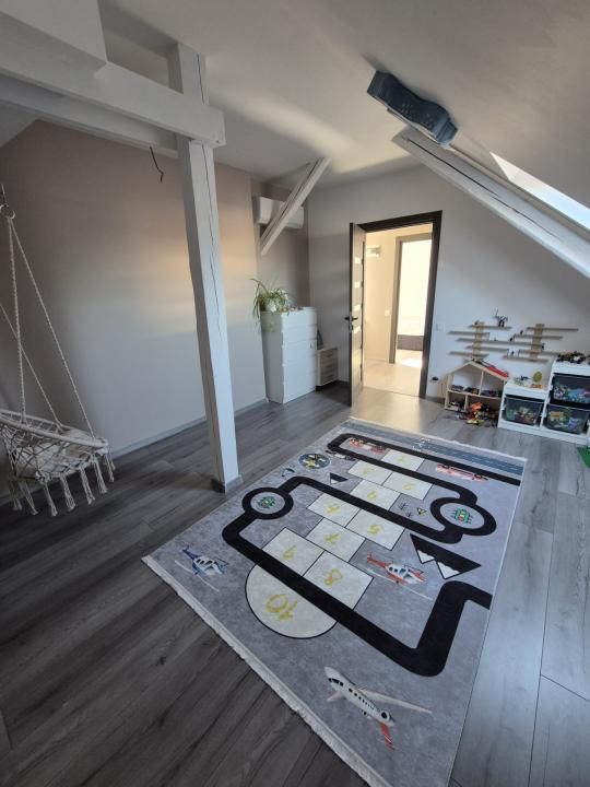 APARTAMENT DE 4 CAMERE DE VÂNZARE – BRAȘOV, ZONA STRĂZII AUREL VLAICU 255000 – fotografia 3 din 19