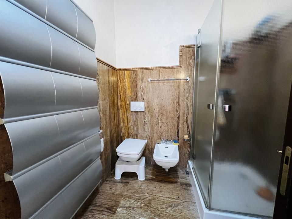 Vila cu 7 camere si piscina exterioara - Dumbravita - zona Decathlon – fotografia 17 din 18