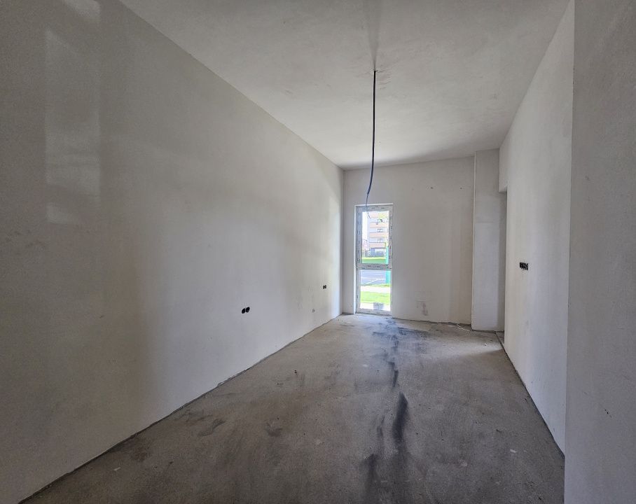 Apartament 3 camere cu potential rezidential si profesional,  Floresti – fotografia 9 din 13