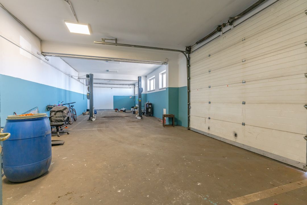 Hală 664 mp cu showroom, lift marfă și 15 parcări Brașov – fotografia 6 din 22