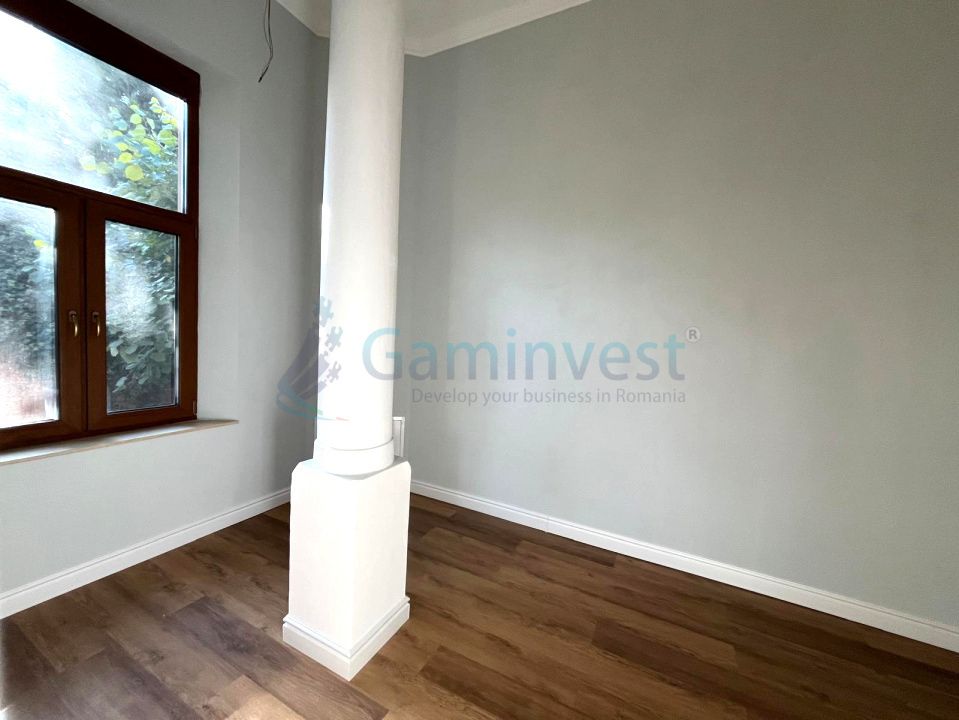 Spatiu birouri de inchiriat, zona Ultracentrala, Oradea – fotografia 2 din 5