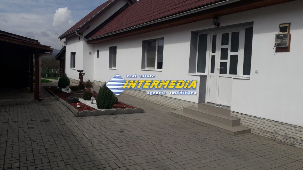 Casa de vanzare cu 5 camere si 1050 mp teren, Oarda de Jos, Alba Iulia – fotografia 1 din 9