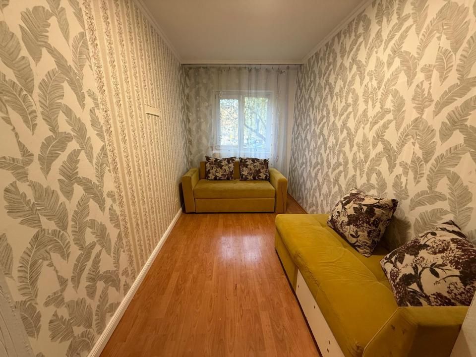 Apartament spatios, 3 camere, decomandat, parter - Lipovei – fotografia 2 din 6