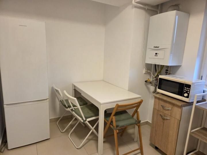 2 Camere de inchiriat | Victoriei | Metrou | Centrala | Pardoseala | – fotografia 9 din 14