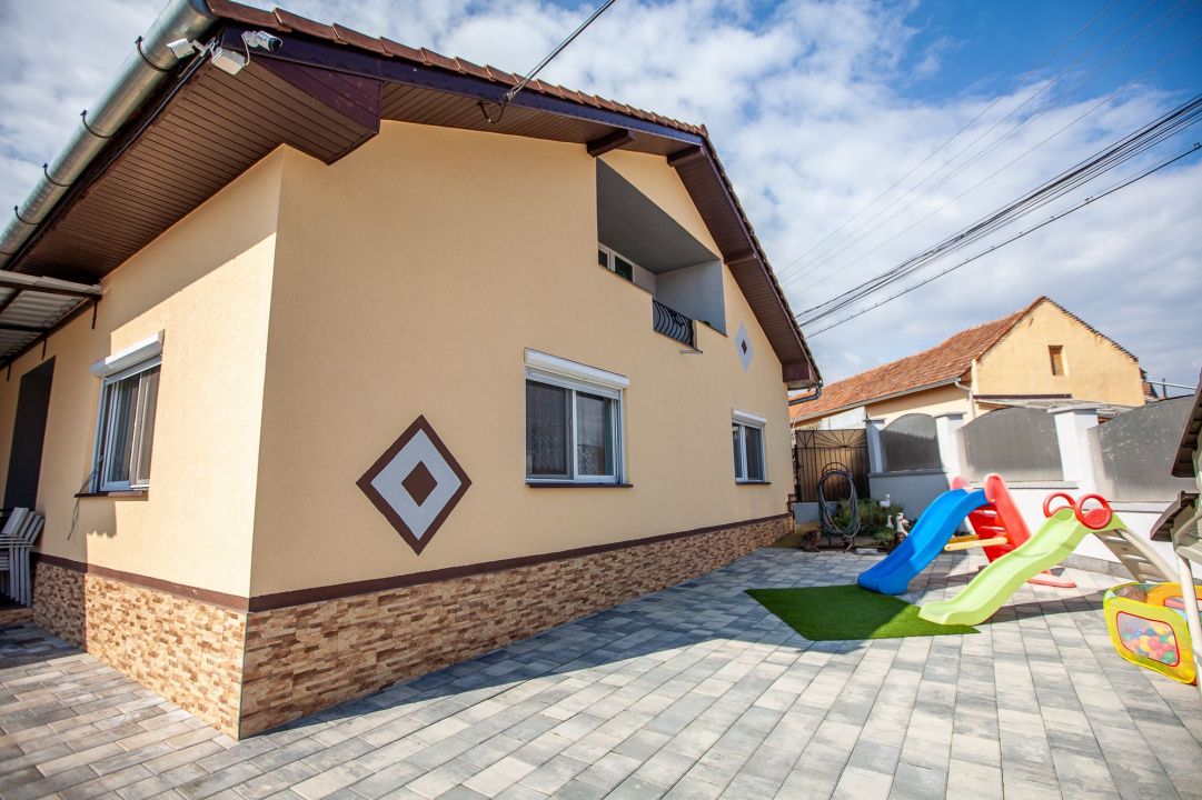 Casa Finisata 6 camere 681 mp.Teren Micesti Renovata Modern Curte Gard Utiliati – fotografia 11 din 68