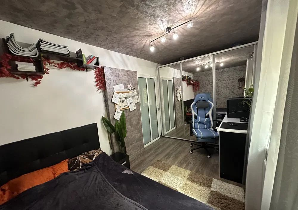 Apartament 2 camere, renovat complet, etaj 2 - Piata Doina – fotografia 3 din 8