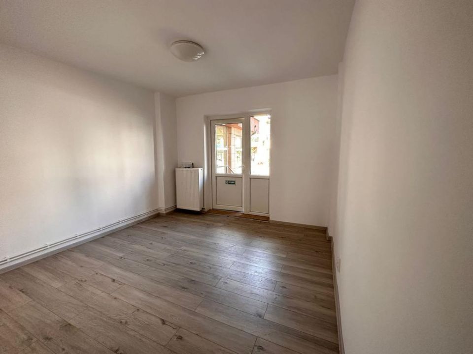 Spatiu Comercial CETATE-Bulevard 34 mp. Centrala Termopane Contorizare separata – fotografia 20 din 37