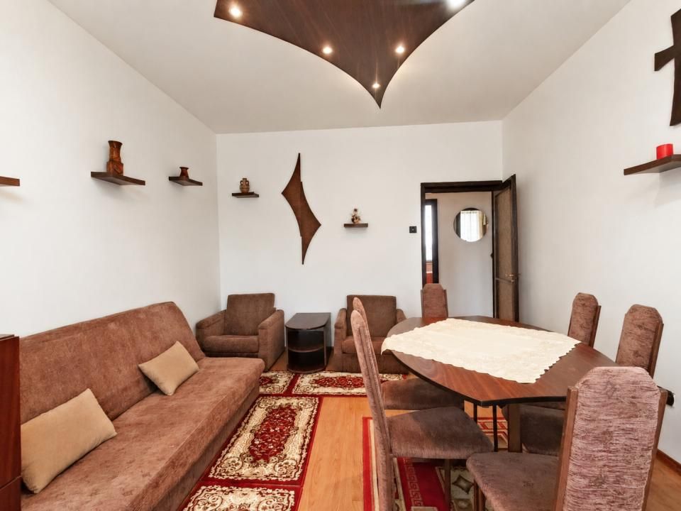 Vânzare apartament cu 2 camere, decomandat, mobilat și utilat - Bld. Griviței – fotografia 2 din 14