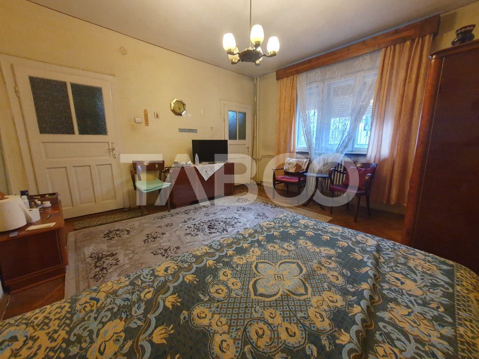 Casa 5 camere 374 mp utili + Anexa 75 mp in punctul 0 al Fagarasului – fotografia 5 din 12