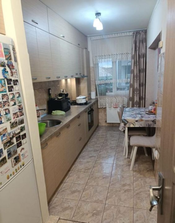Apartament decomandat cu 2 camere, balcon și parcare – Florești – fotografia 6 din 8