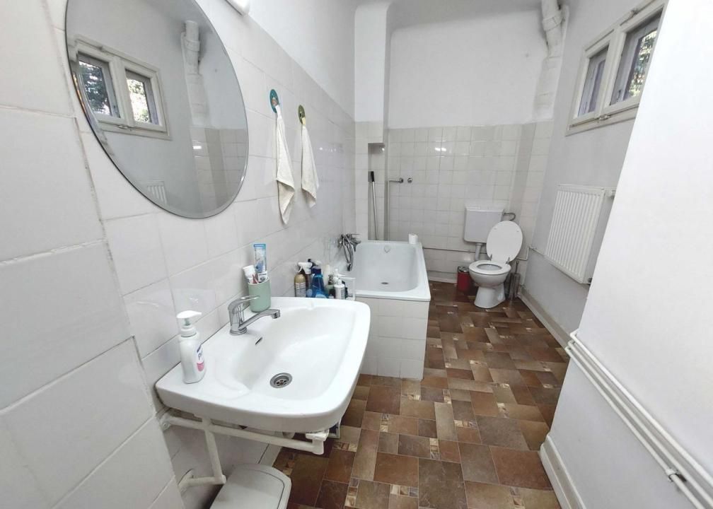 Spatiu Birou de inchiriat | 3 camere | Tineretului - Carol | Curte – fotografia 7 din 7