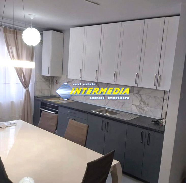 Apartament cu 2 camere Mobilat Utilat de inchiriat in Alba Iulia zona Cetate – fotografia 2 din 6
