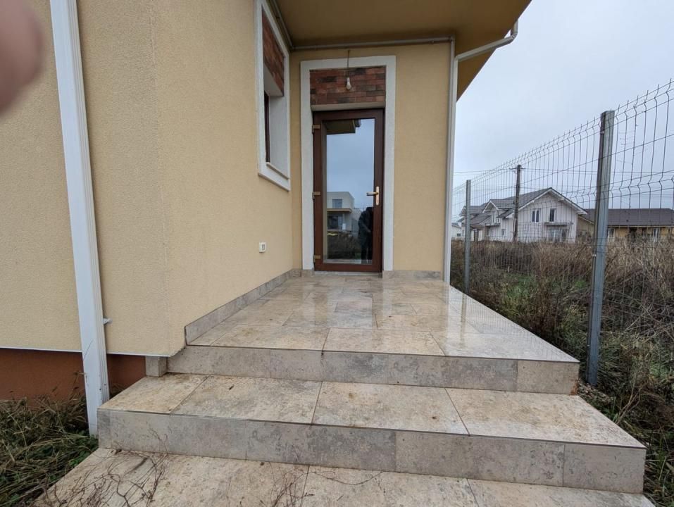 Duplex | Parter | Toate utilitatile | Finisaje premium | Curte generoasa – fotografia 12 din 14