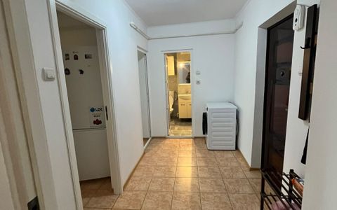Apartament 2 camere de închiriat în Constanța zona Faleză Nord, termen lung