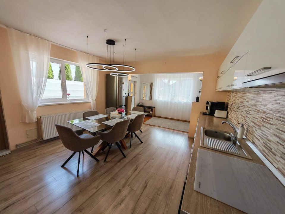 Casă de vânzare Reghin zona semicentrală. – fotografia 3 din 18