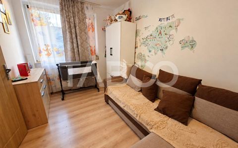 Apartament de vanzare 2 camere balcon Mihai Viteazul etaj 4