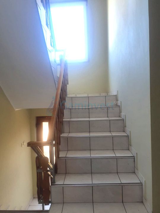Casa de inchiriat in Oradea, pentru echipe de muncitori 420 mp utili, Velenta – fotografia 9 din 18