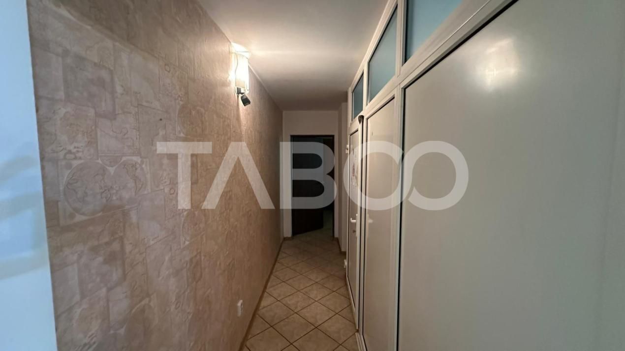 Apartament mobilat utilat 3 camere cu balcon zona Rahovei Sibiu – fotografia 10 din 11