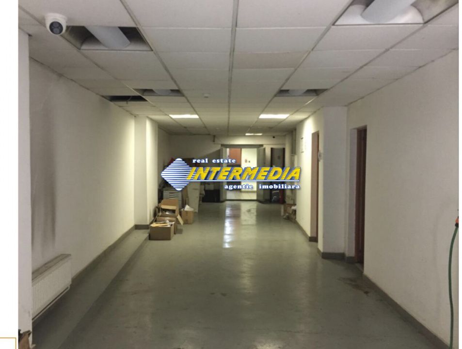 Spatiu Birouri 900 mp Cabinete Clinici Banci Shouroom-uri Alba Iulia Centru – fotografia 1 din 3