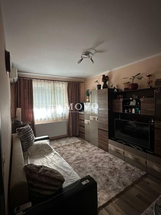 Apartament 3 camere decomandat | Giroc - Zona Centrala – fotografia 3 din 9