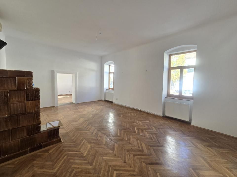 Spațiu de închiriat, 150 mp, 5 camere – central, strada Avram Iancu – fotografia 3 din 10