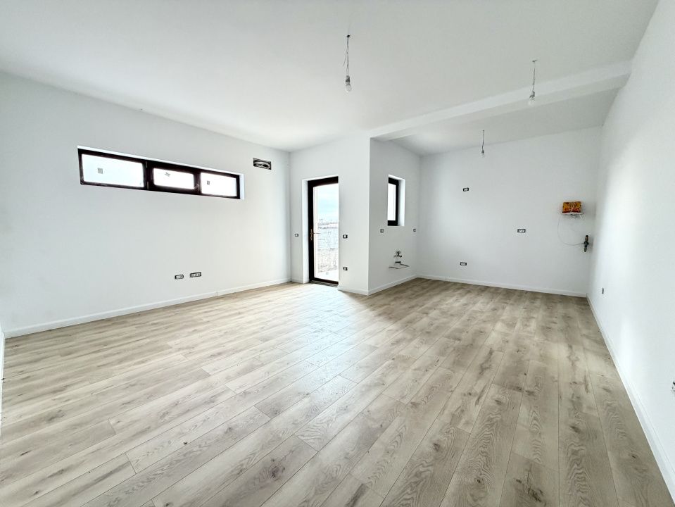 Duplex modern cu 3 camere, 70 mp utili, 250 mp teren - Sanandrei – fotografia 2 din 8