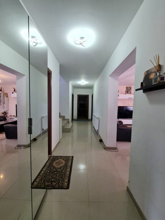 Vila foarte spațioasa - Pret redus - Dragomiresti-Vale – fotografia 7 din 22
