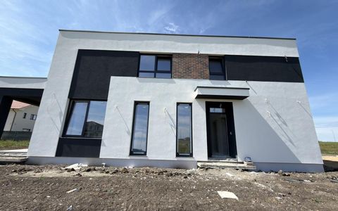 Duplex, 5 camere, 125mp utili, 277mp teren - Torontalului, Metro 2