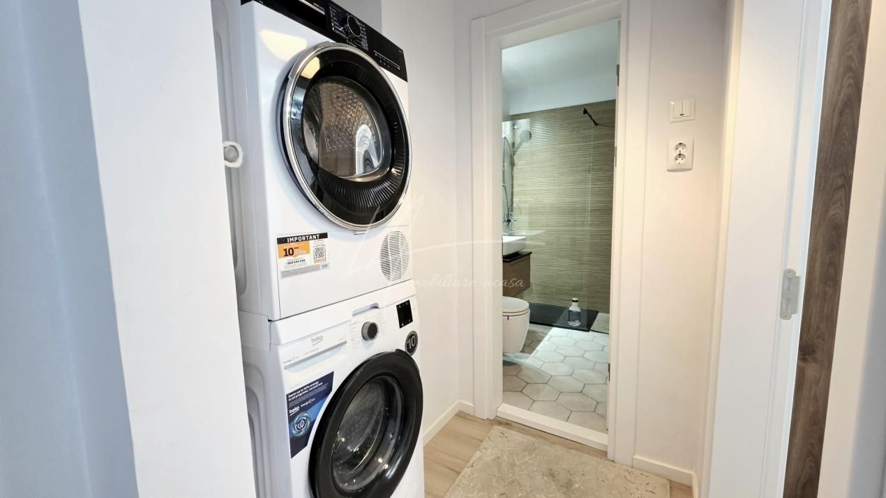 Eleganta urbana la Piata Unirii. O adresa, doua experiente de locuire – fotografia 9 din 60
