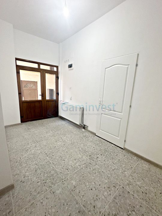 Spatiu comercial de inchiriat, ultracentral, Oradea, Bihor – fotografia 4 din 5