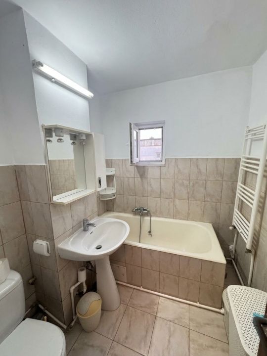 Apartament 2 camere decomandat de vânzare zona Poarta 6 – fotografia 7 din 7