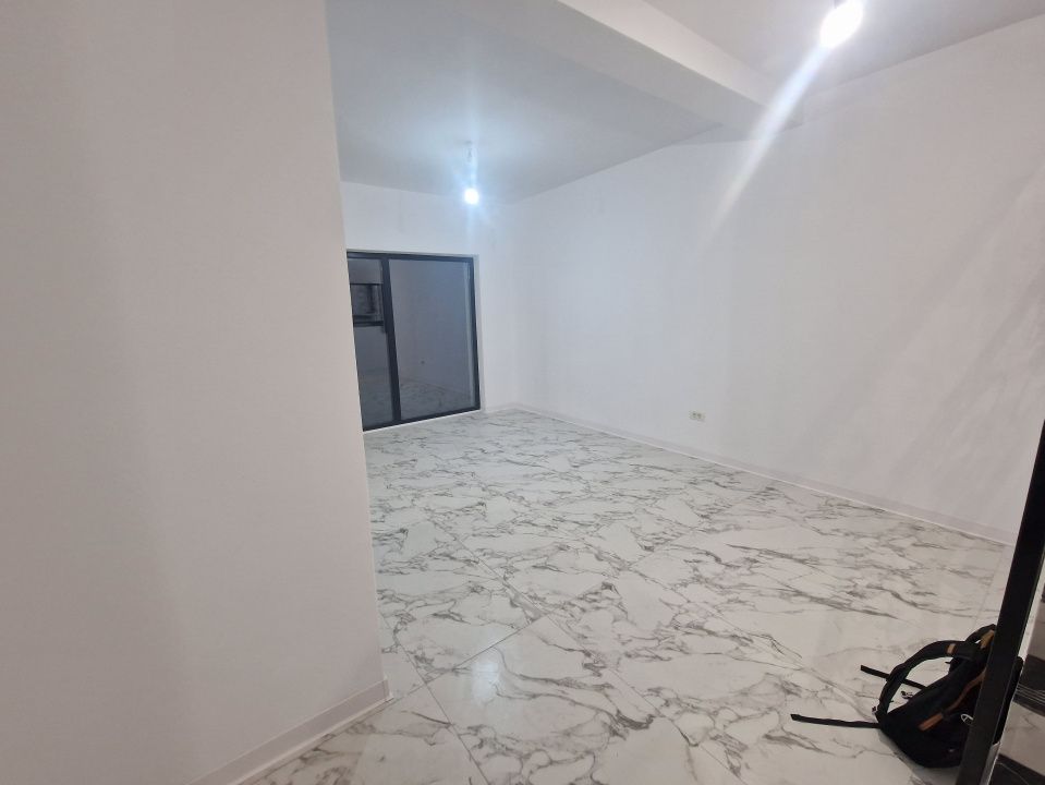 Duplex de vanzare cu 3 camere si teren de 309 mp - Recas – fotografia 2 din 18
