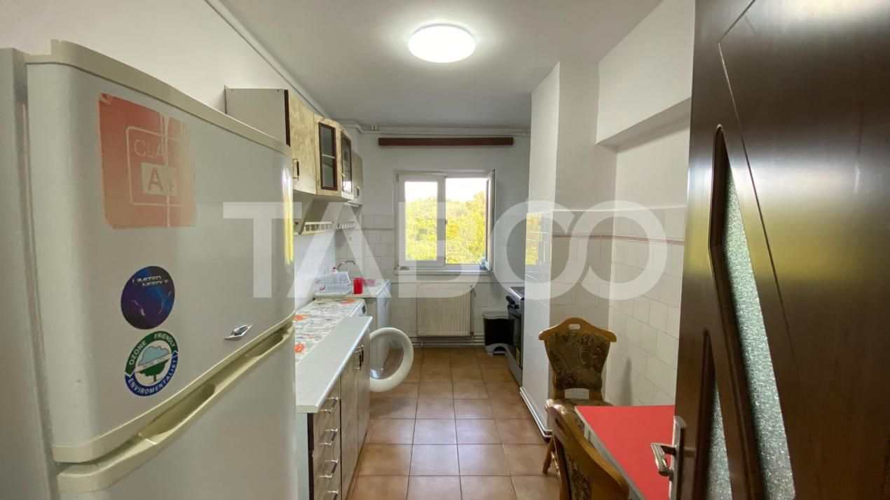 Apartament decomandat de inchiriat 2 camere 56 mpu si balcon 6 mp – fotografia 4 din 7