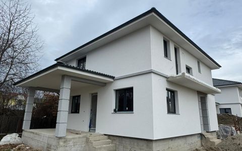 Proiect Rezidențial – 7 Case Însiruite în Zona Valea Rusului
