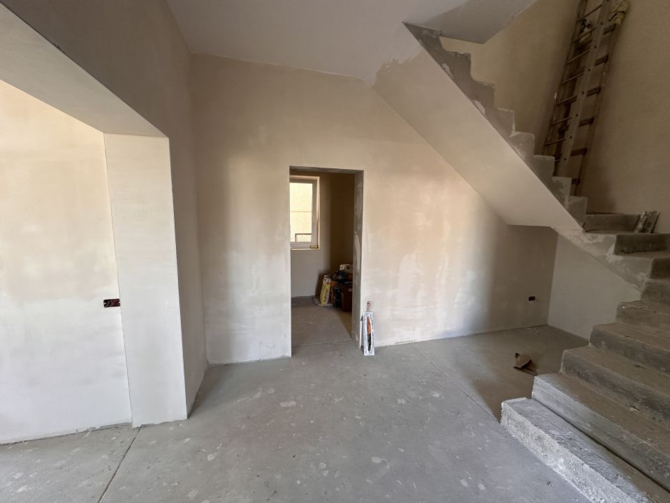 CASA NOUA I DE VANZARE I 120 MP I CETATE I FINISATA LA CHEIE I 4 CAMERE I – fotografia 7 din 18